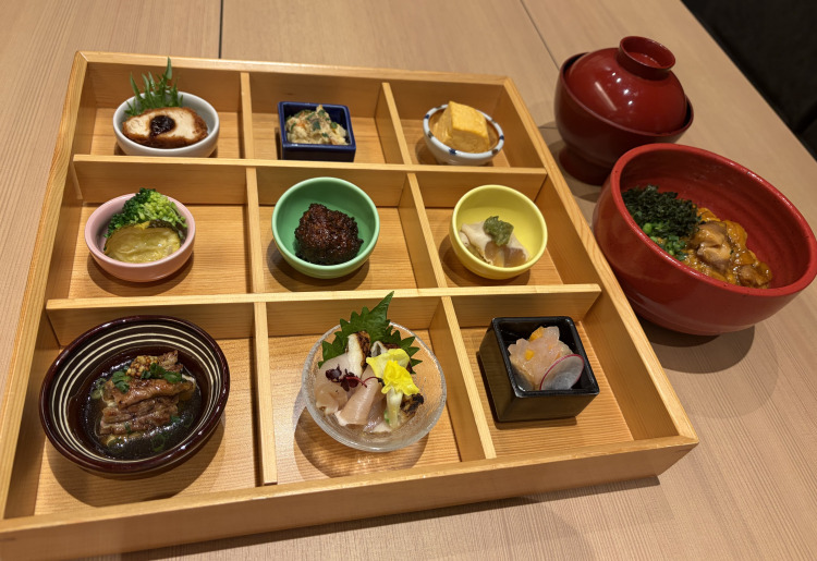 ミニ親子丼と九枡御膳